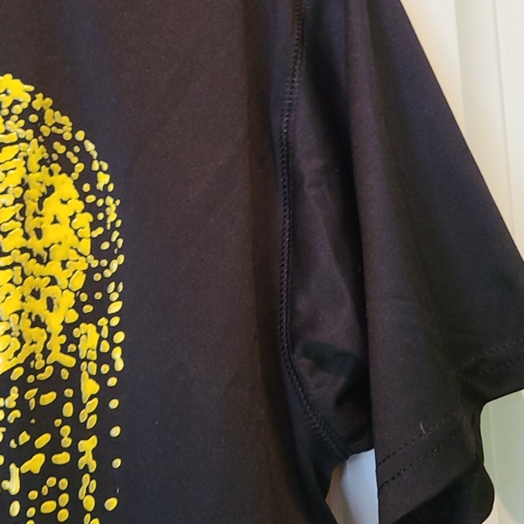 Batman Size Large Soft Shirt - Picture 4 of 10